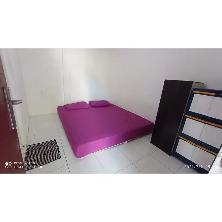 Foto Kamar B (Deluxe Room)  Kost Surabaya